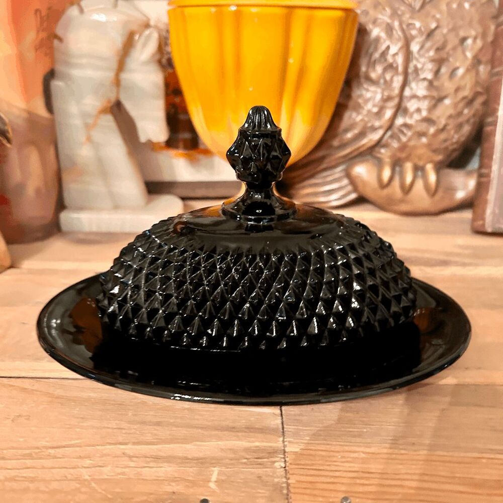 Vintage 1970s Tiara Indiana Cameo Black Diamond Point Butter Keeper